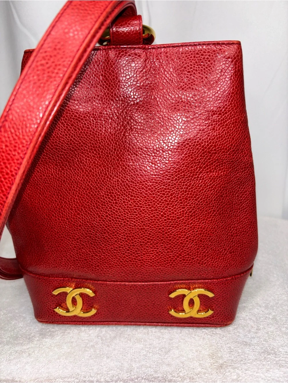 CHANEL Vintage Red Caviar Leather CC Logo Shoulder Bag Tote Gold HW